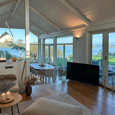 Modern With Sea View In Bokn