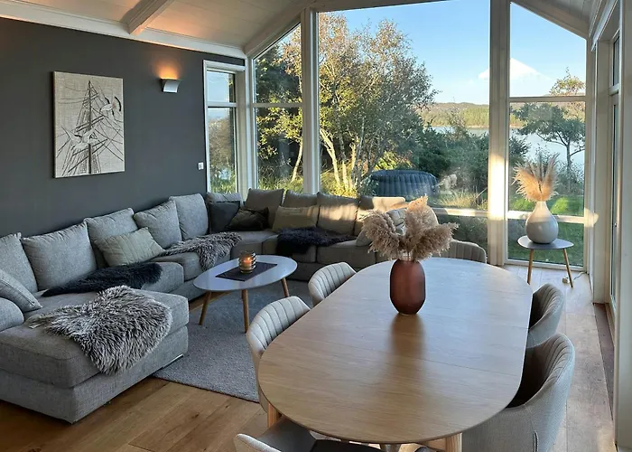 Modern With Sea View In Bokn
