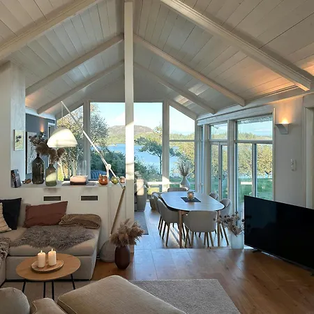 Modern Cabin With Sea View In Bokn Сasa de vacaciones *