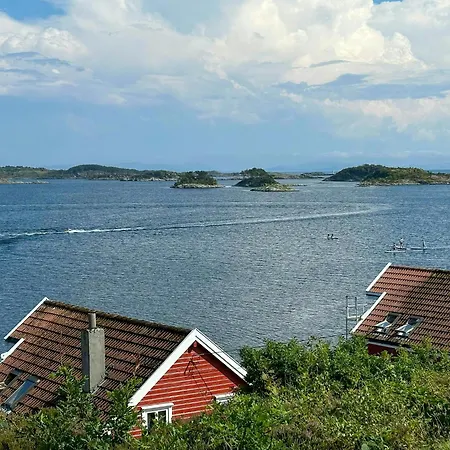 Сasa de vacaciones Modern Cabin With Sea View In Bokn Bore